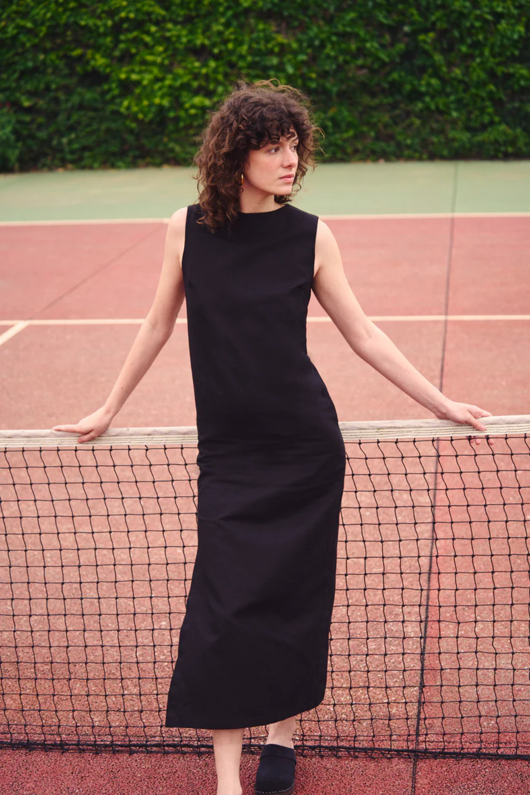 Notre robe longue noire élégante.