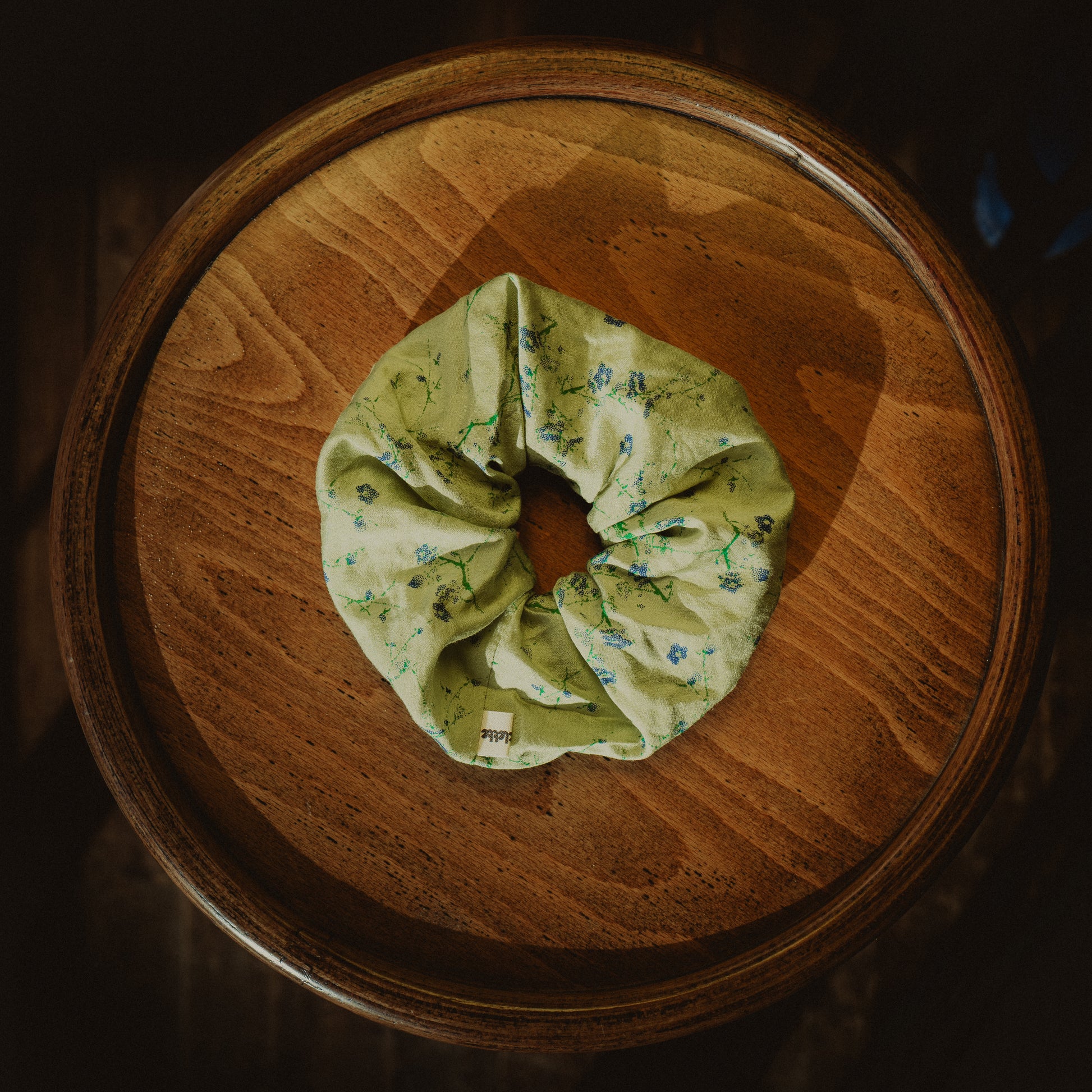 Chouchou taile XL fleuri vert 