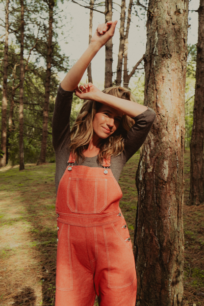 Salopette coupe droite denim rouge fabriquée en France