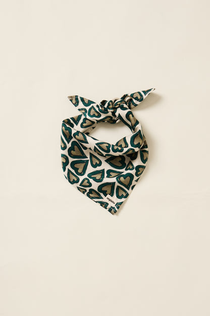 Un aplat du foulard coeur Recyclette
