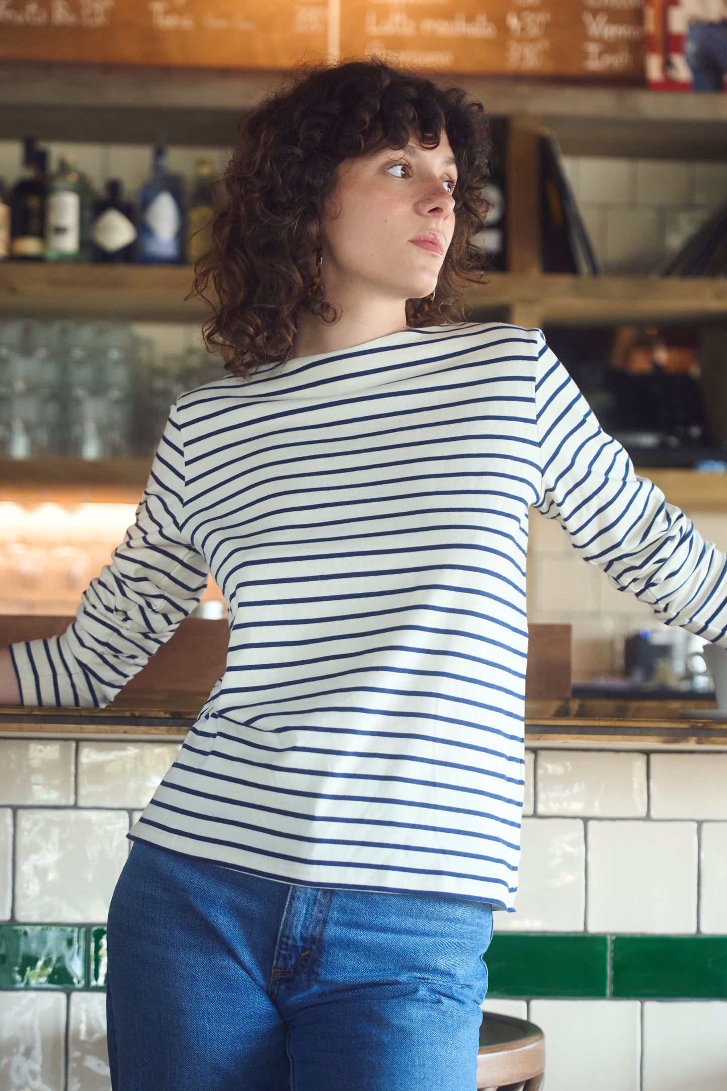 La marinère Recyclette portée avec un jean 